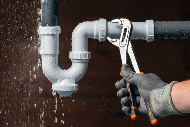 Professional Plumbing technician working in Marlton, MD